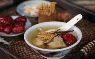 冬蟲夏草燉鮮筍：鮮香滋補(bǔ)的養(yǎng)生佳肴