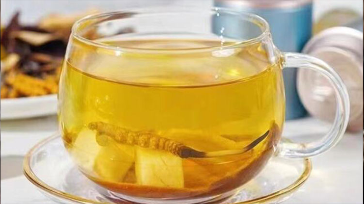 新鮮冬蟲(chóng)夏草怎么泡？解鎖鮮蟲(chóng)草的正確沖泡方式