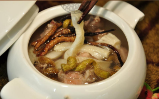 冬蟲夏草這樣燉，營(yíng)養(yǎng)翻倍還不踩雷
