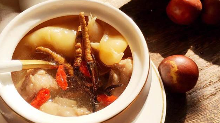  石斛、冬蟲夏草、西洋參、枸杞搭配，如何吃更養(yǎng)身？